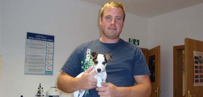 Zdravljenje živali v veterinarski ambulanti na gorenjskem.jpg